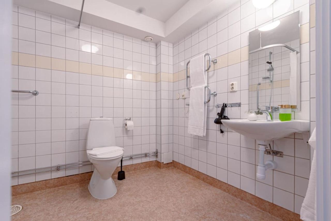 Budget Comfort On Trendy Soedermalm ストックホルム エクステリア 写真